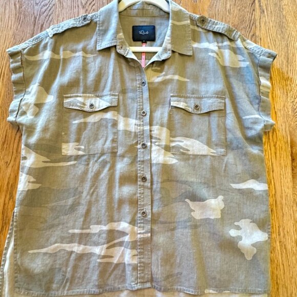 Rails Shirt Women’s Camo Cuffed Short Sleeve Button Up Flap Pockets, SMALL - Picture 1 of 6